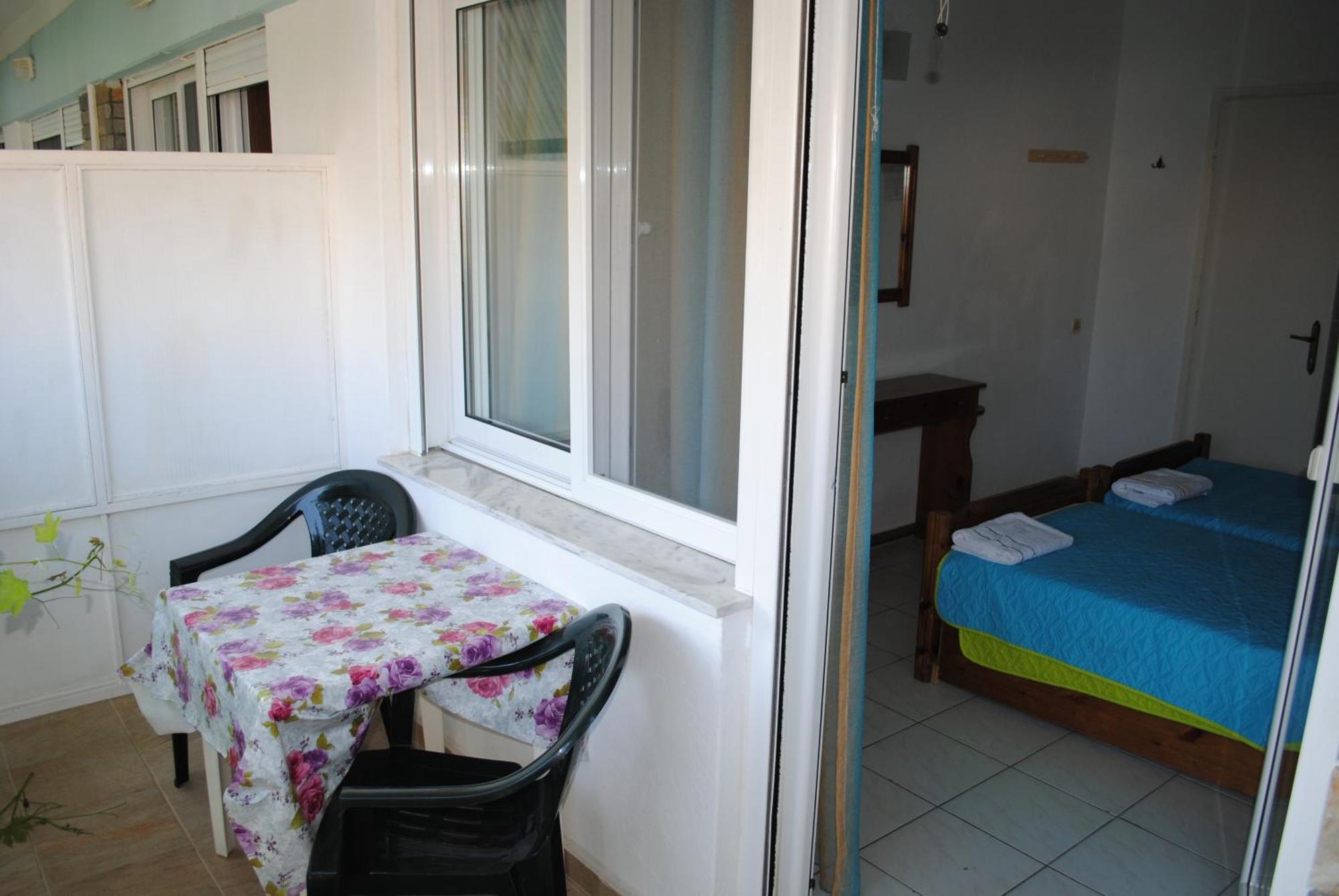 Artemis Apartments Paralia Dionysiou Bilik gambar