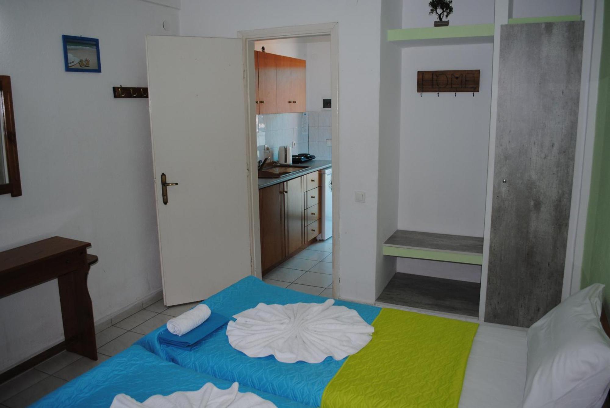 Artemis Apartments Paralia Dionysiou Luaran gambar