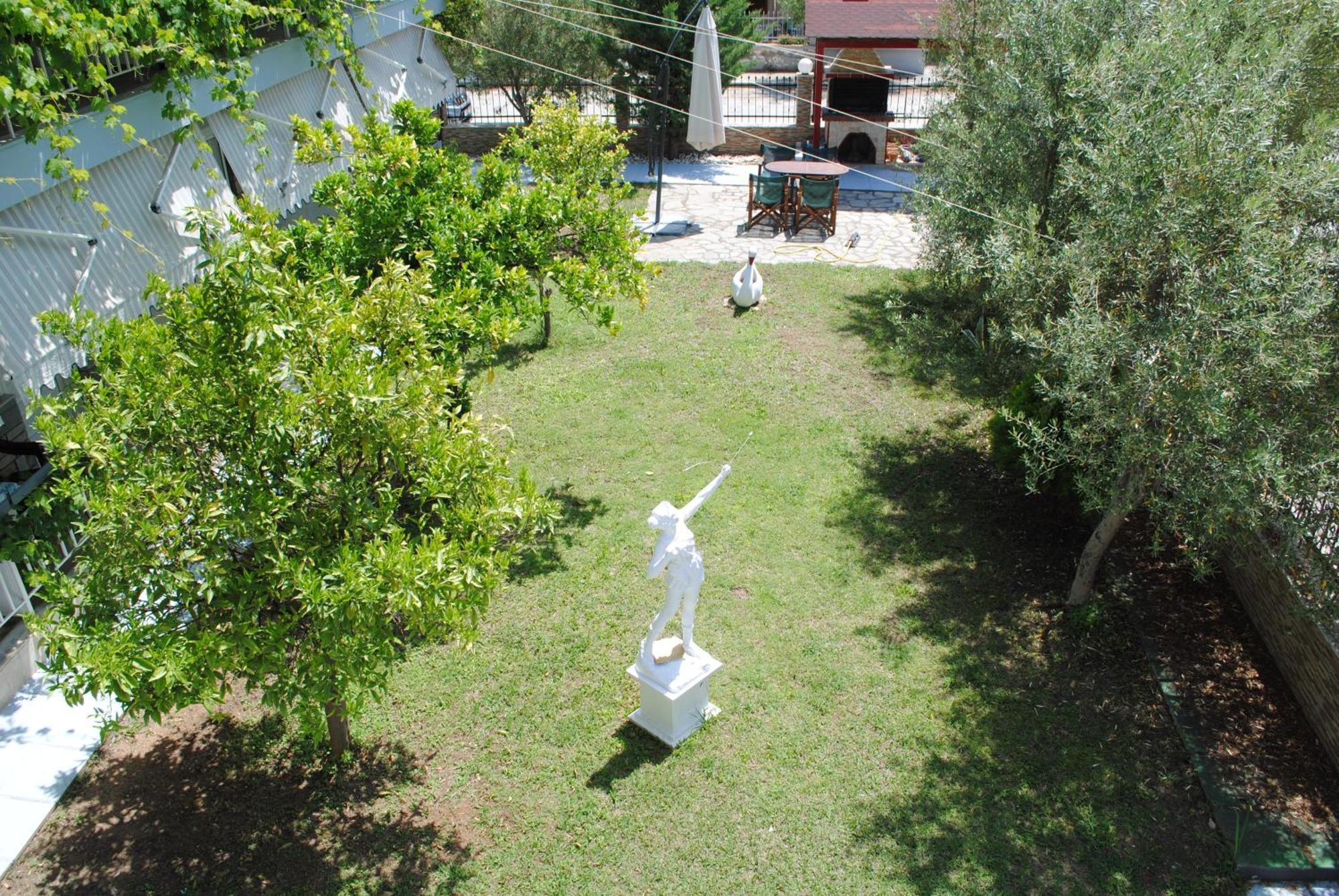 Artemis Apartments Paralia Dionysiou Luaran gambar