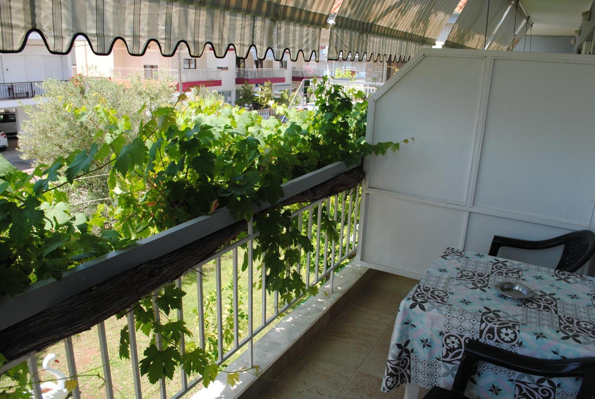 Artemis Apartments Paralia Dionysiou Luaran gambar