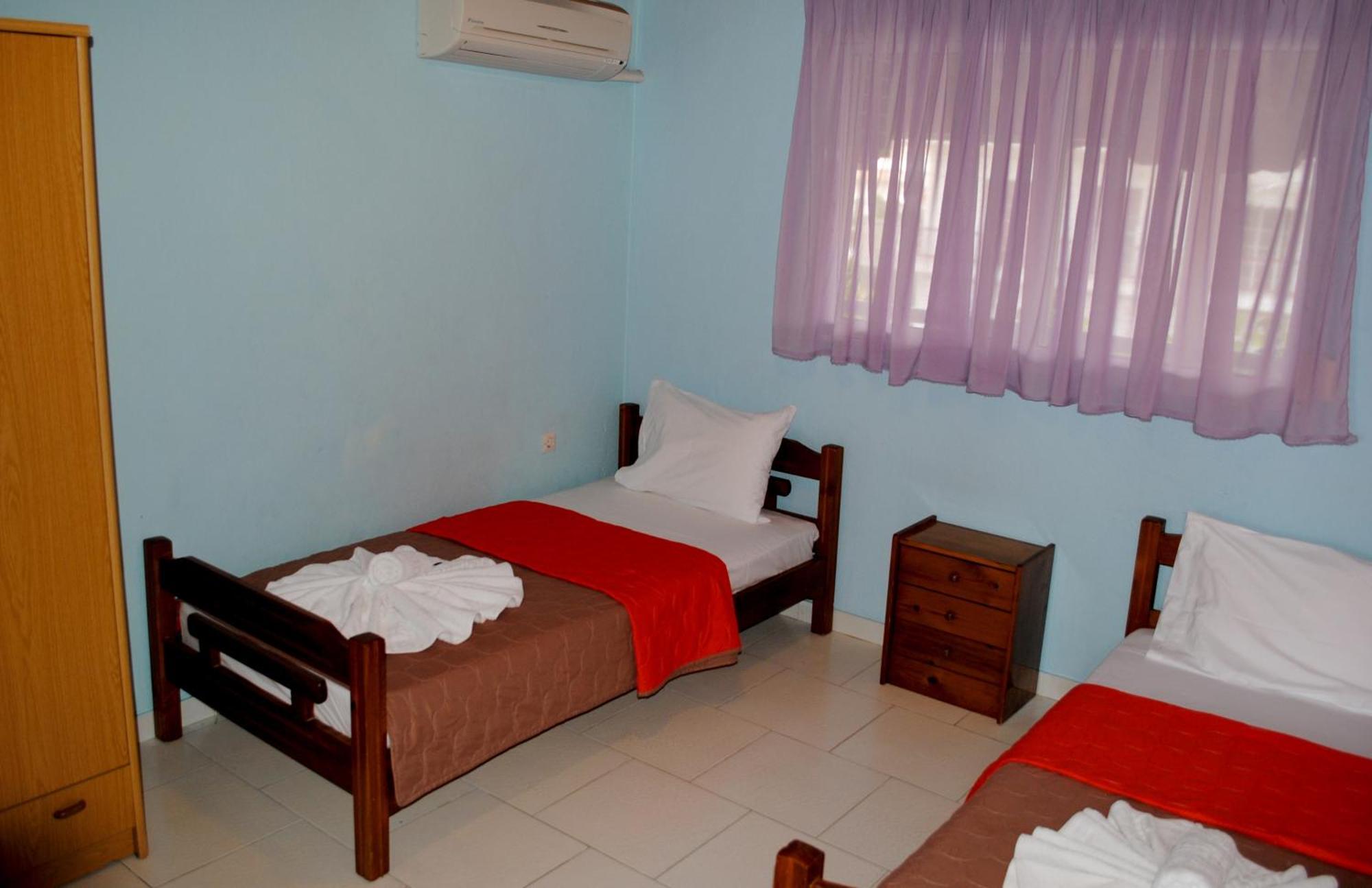 Artemis Apartments Paralia Dionysiou Luaran gambar