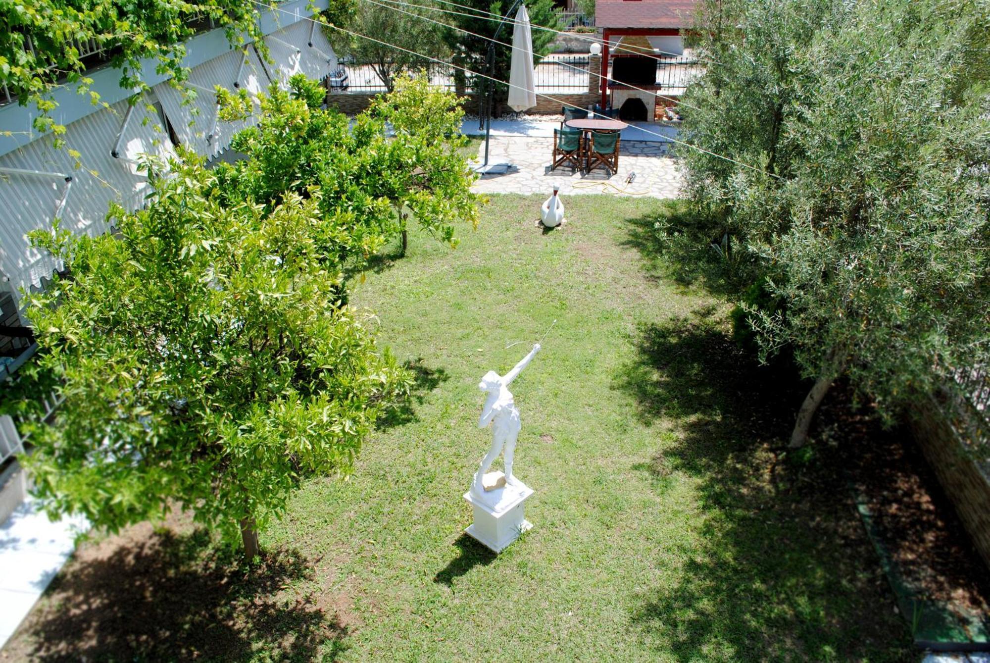 Artemis Apartments Paralia Dionysiou Luaran gambar